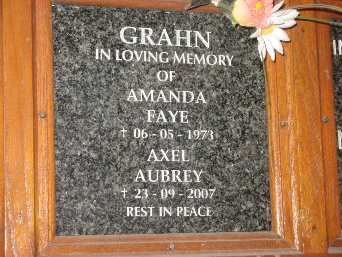 GRAHN Axel Aubrey -2007 &amp; Amanda Faye -1973