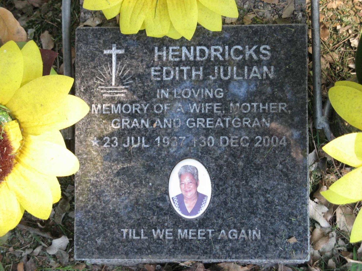 HENDRICKS Edith Julian 1937-2004