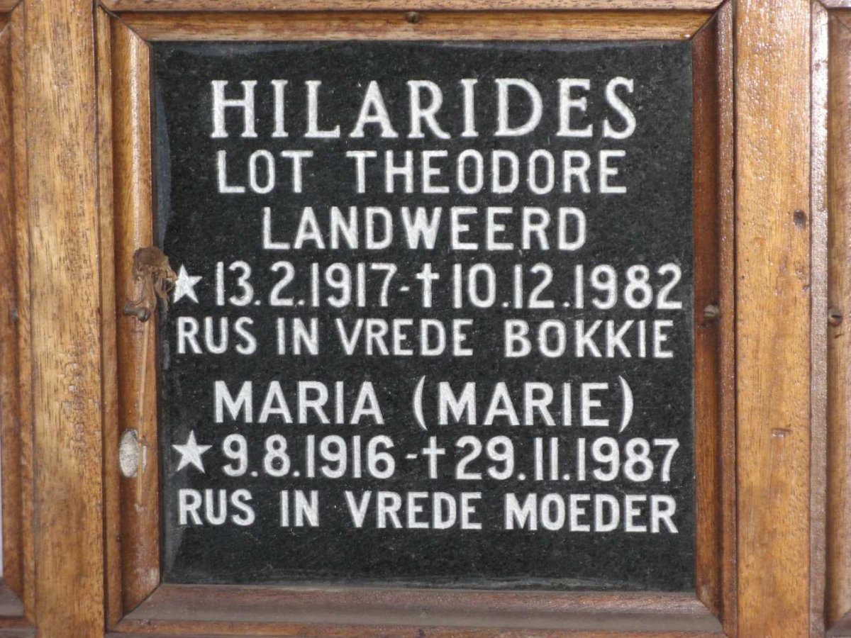 HILARIDES Lot Theodore Landweerd 1917-1982 &amp; Maria 1916-1987