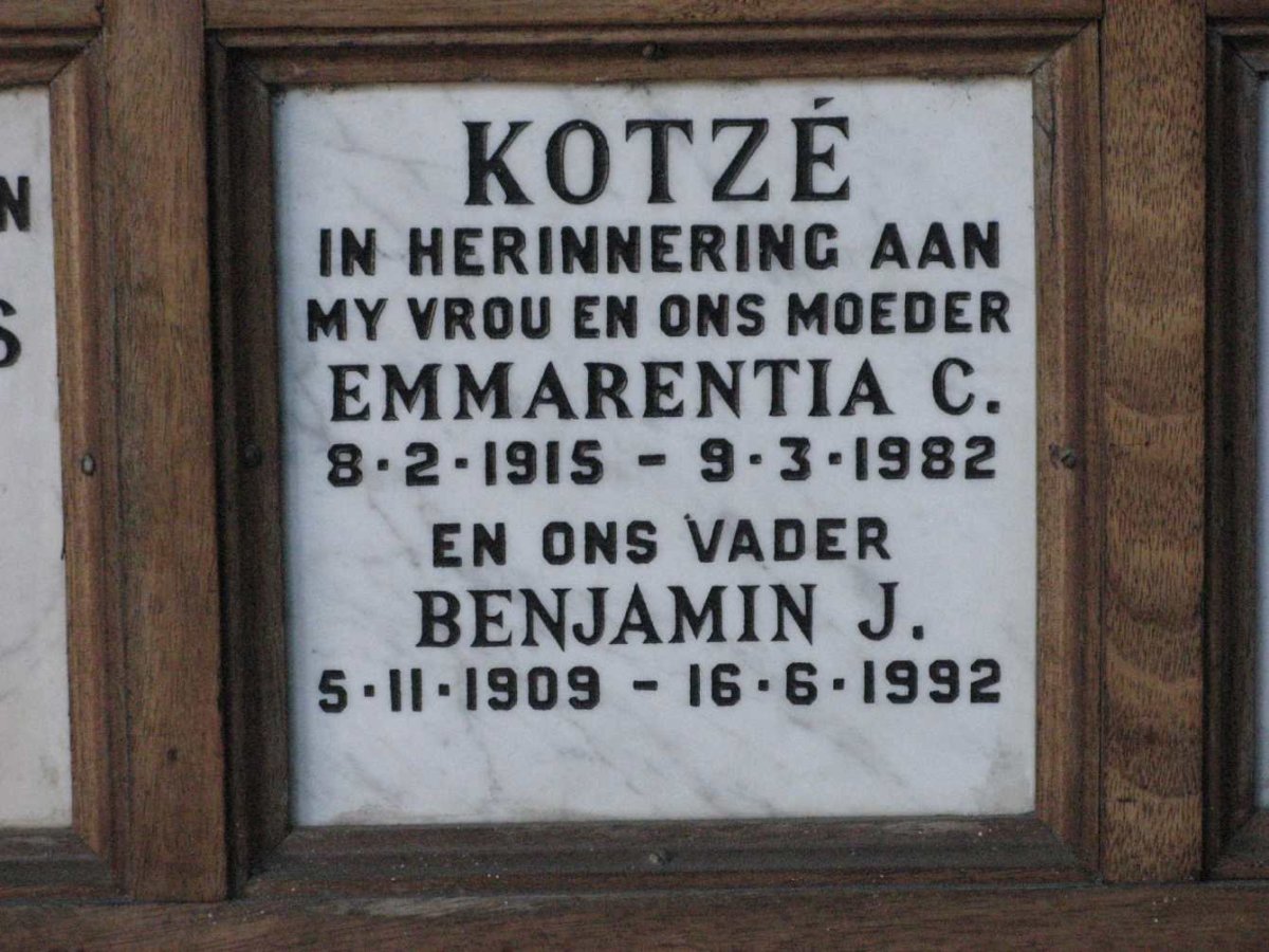 KOTZE Benjamin J. 1909-1992 &amp; Emmarentia C. 1915-1982