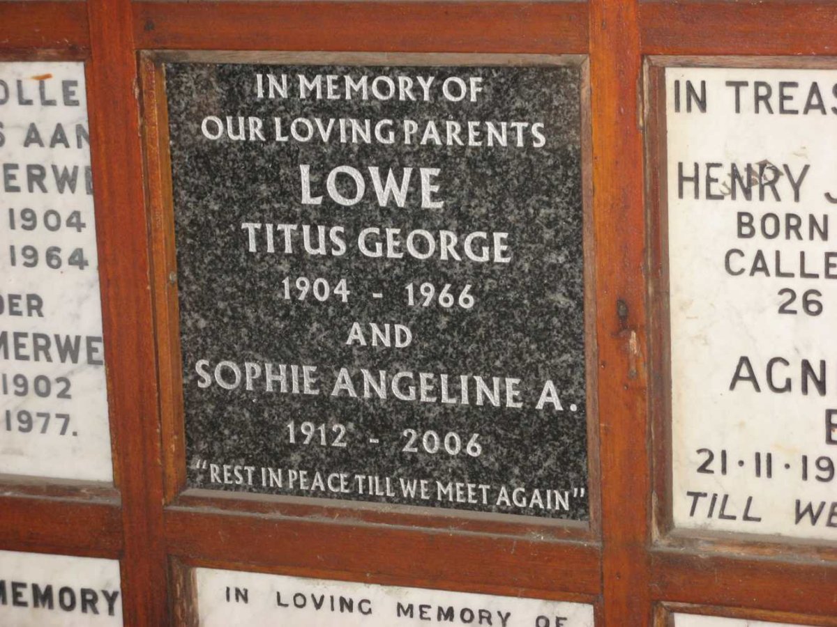 LOWE Titus George 1904-1966 &amp; Sophie Angeline A. 1912-2006