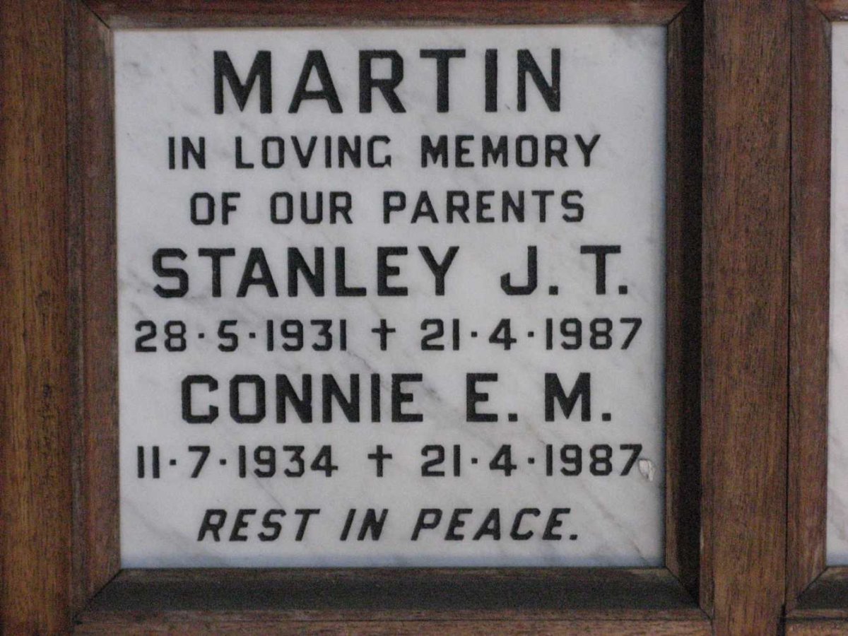 MARTIN Stanley J.T. 1931-1987 &amp; Connie E.M. 1934-1987