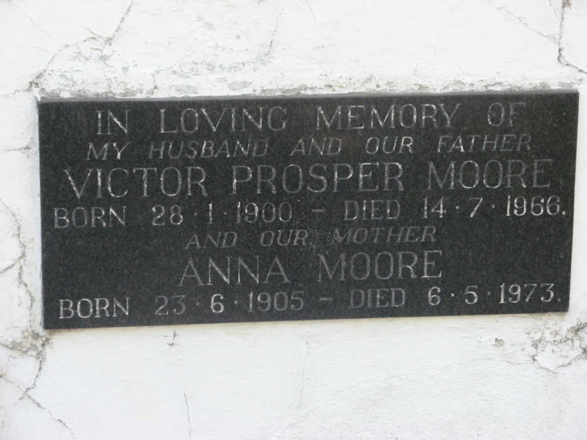 MOORE Victor Prosper 1900-1966 &amp; Anna 1905-1973