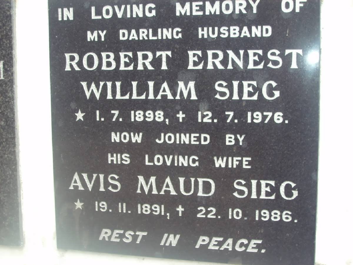 SIEG Robert Ernest William 1898-1976 &amp; Avis Maud 1891-1986