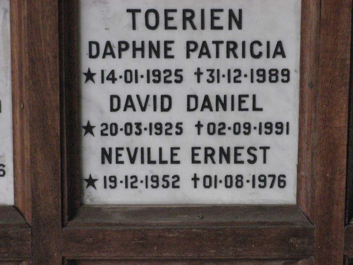 TOERIEN David Daniel 1925-1991 &amp; Daphne Patria 1925-1989 :: TOERIEN Neville Ernest 1952-1976