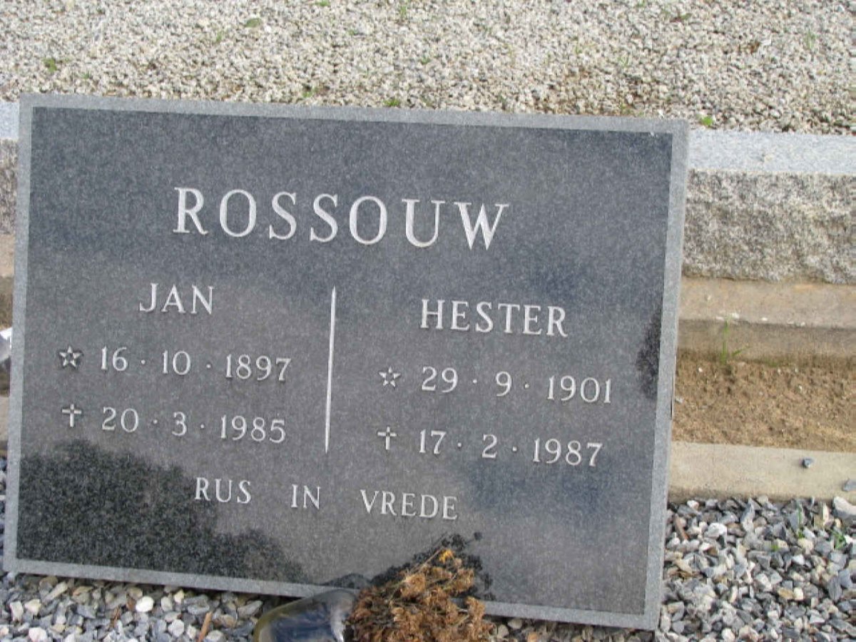 ROSSOUW Jan 1897-1985 &amp; Hester 1901-1987