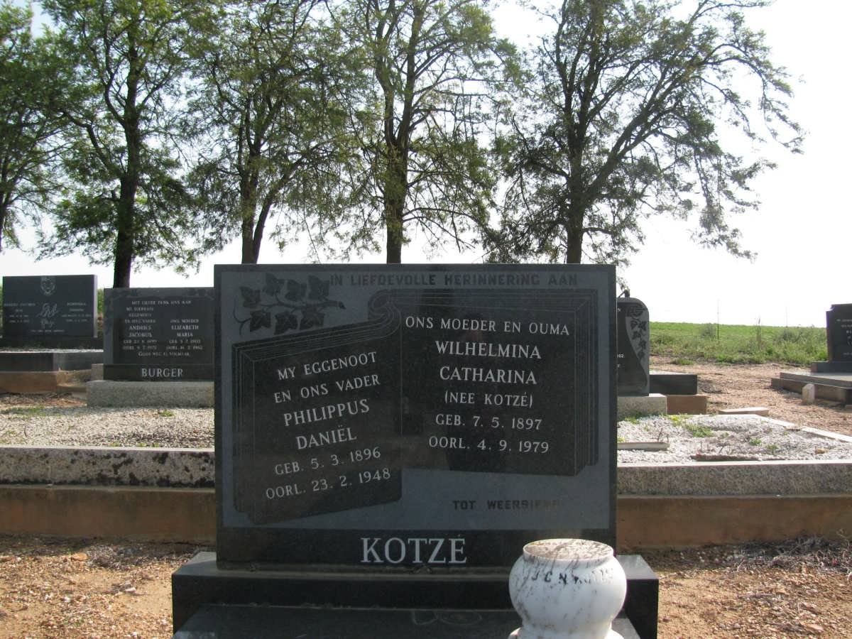 KOTZE Philippus Daniel 1896-1948 &amp; Wilhelmina Catharina KOTZE 1897-1979