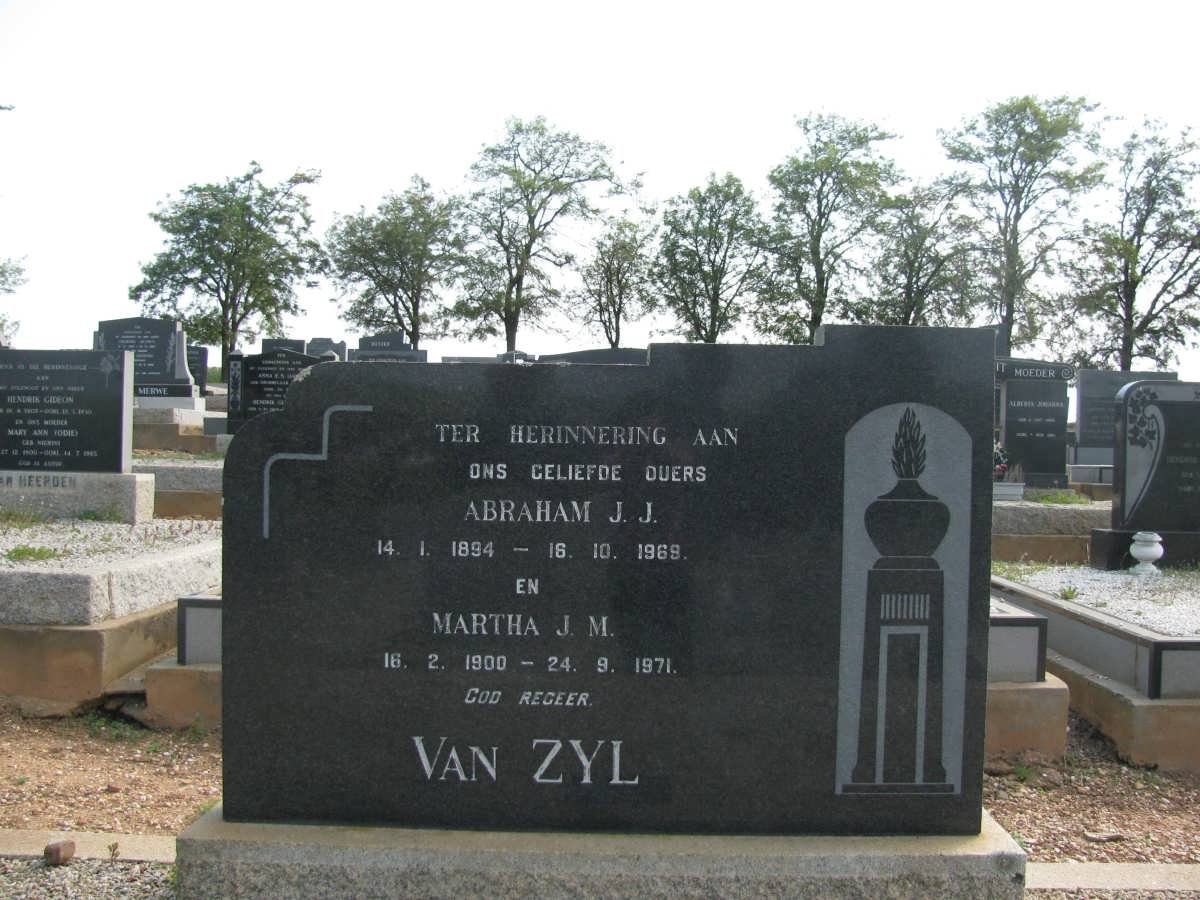 ZYL Abraham J.J., van 1894-1969 &amp; Martha J.M. 1900-1971