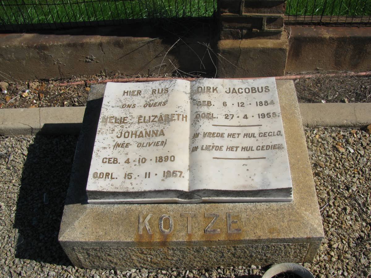 KOTZE Dirk Jacobus 1884-1958 &amp; Helie Elizabeth Johanna OLIVIER 1890-1957