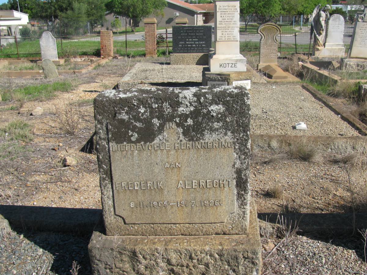 LOUBSER Nicolaas Kenne 1867-1947 &amp; Anna Sophia Elizabeth SADIE 1881-1934