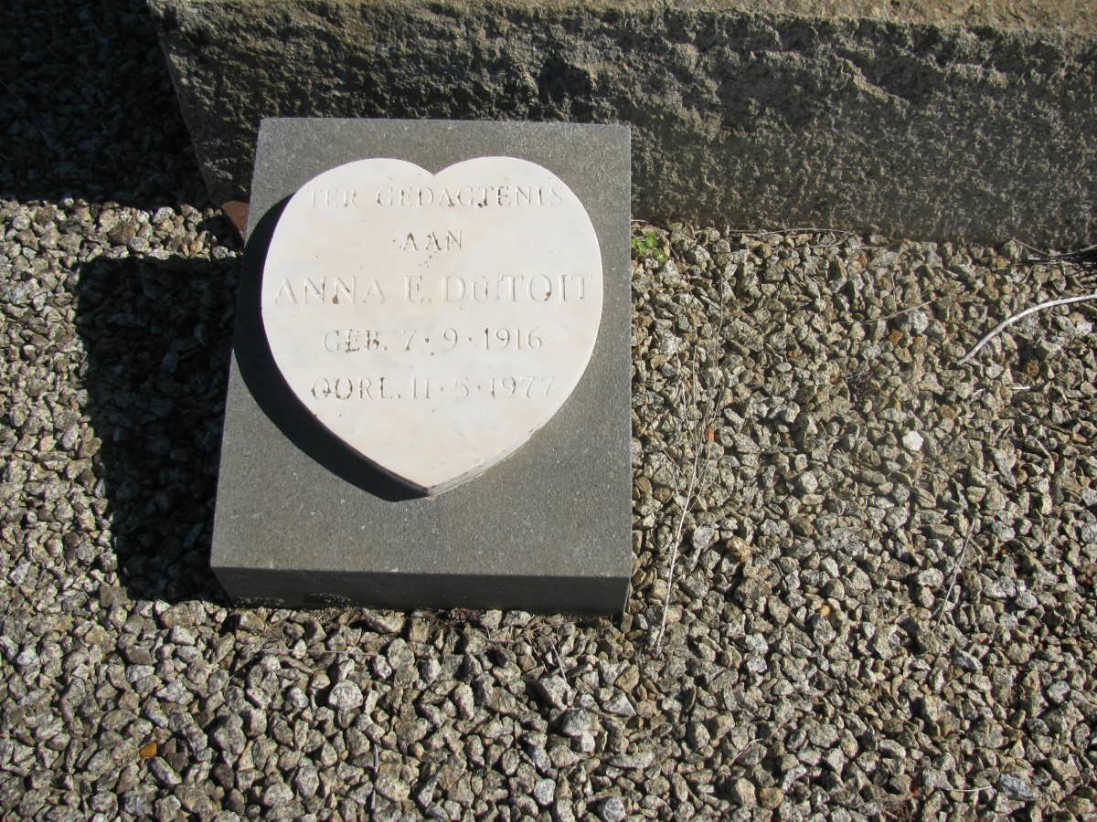 TOIT Stefanus Petrus Johannes, du 1884-1945 &amp; Huibrecht E.J. LAMBRECHTS 1895-1979 :: du TOIT Anna E. 1916-1977