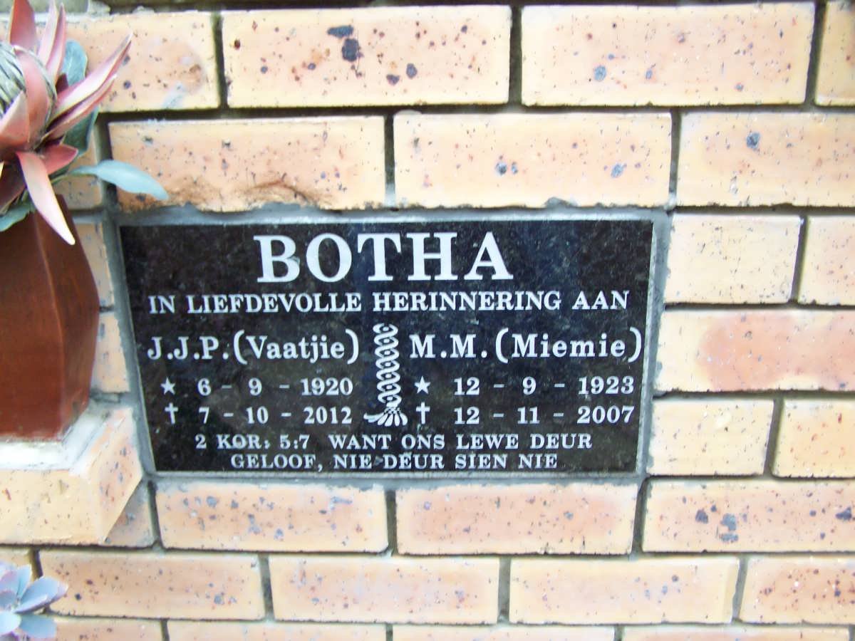 BOTHA J.J.P. 1920-2012 &amp; M.M. 1923-2007