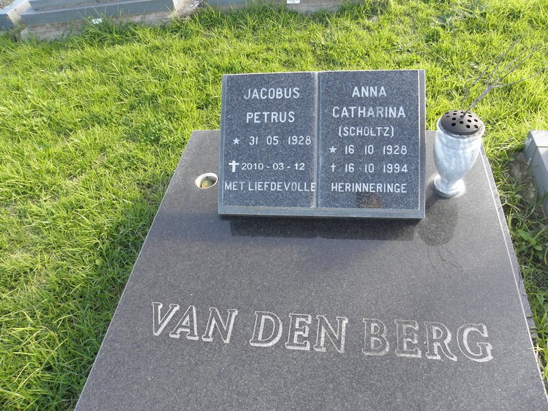 BERG Jacobus Petrus, van den 1928-2010 &amp; Anna Catharina SCHOLTZ 1928-1994
