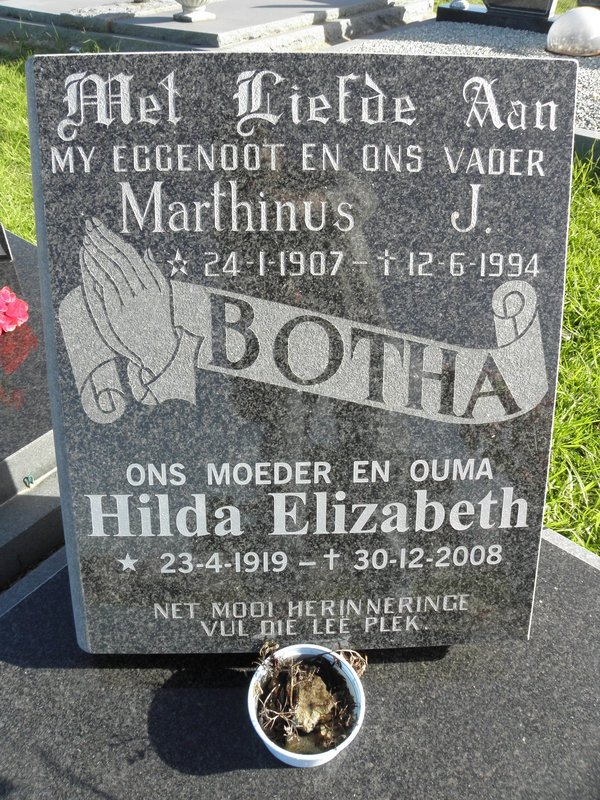 BOTHA Marthinus J. 1907-1994 &amp; Hilda Elizabeth 1919-2008