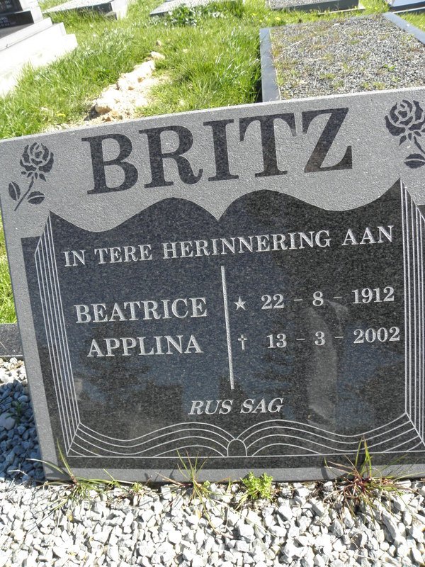 BRITZ Beatrice Applina 1912-2002