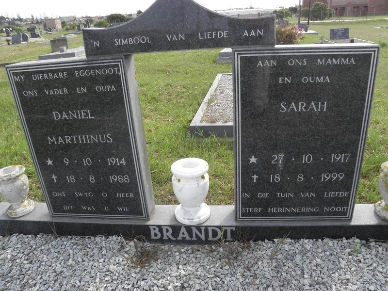 BRANDT Daniel Marthinus 1914-1988 &amp; Sarah 1917-1999