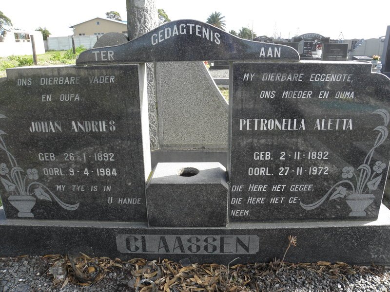 CLAASSEN Johan Andries 1892-1984 &amp; Petronella Aletta 1892-1972