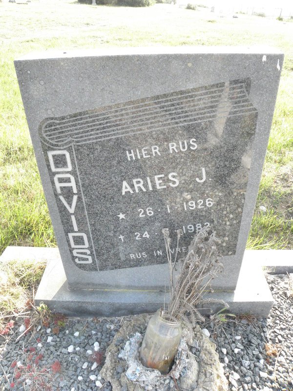 DAVIDS Aries J. 1926-1982