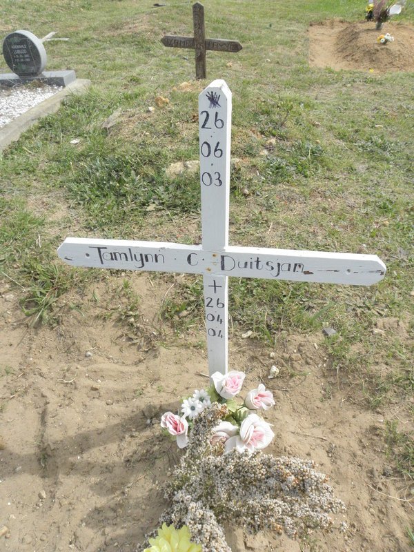 DUITSJAN Tamlynn 2003-2004