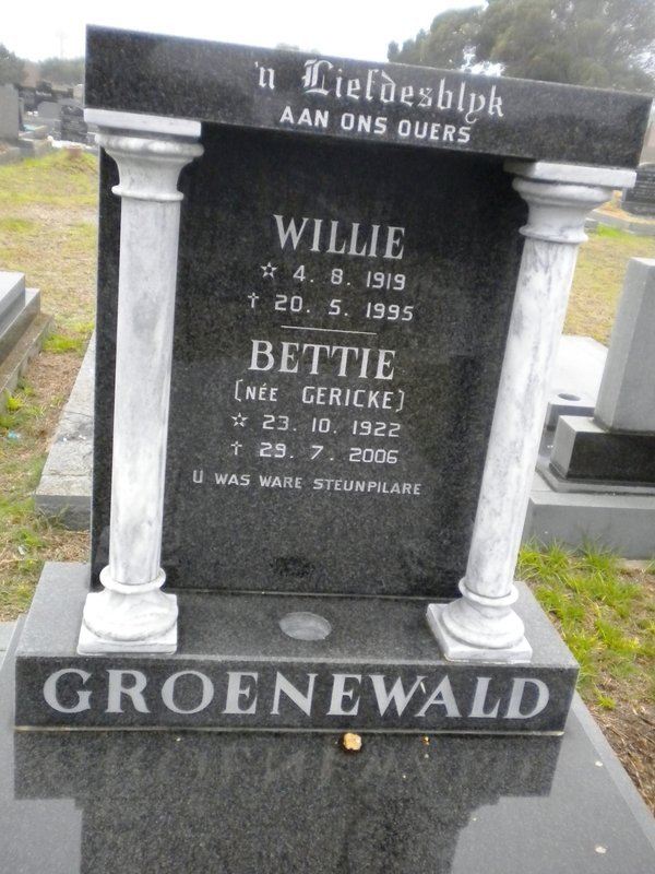 GROENEWALD Willie 1919-1995 &amp; Bettie GERICKE 1922-2006