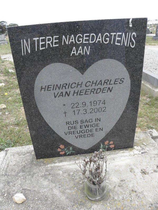 HEERDEN Heinrich Charles, van 1974-2002