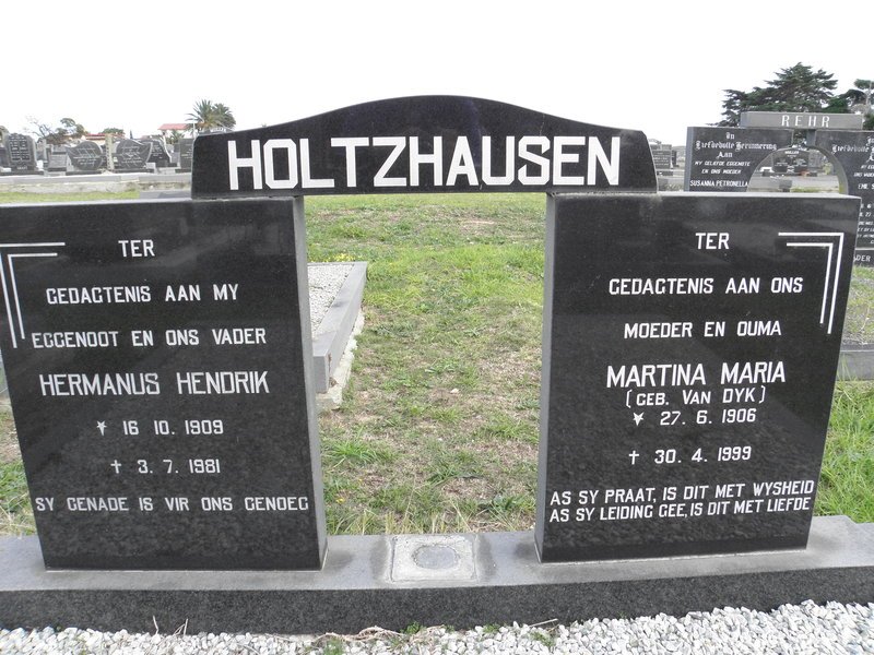 HOLTZHAUSEN Hermanus Hendrik 1909-1981 &amp; Martina Maria VAN DYK 1906-1999