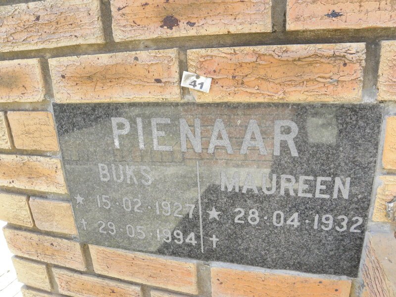 PIENAAR Buks 1927-1994 &amp; Maureen 1932-