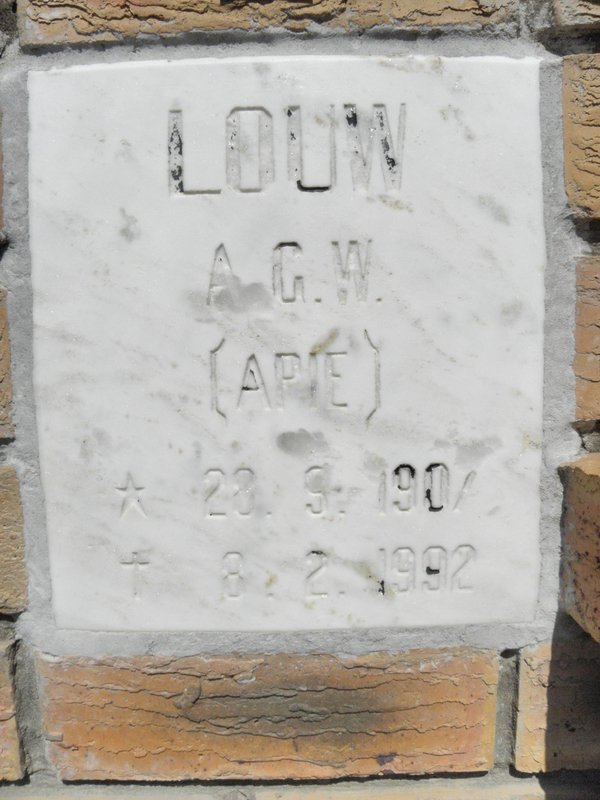 LOUW A.G.W. 1907-1992