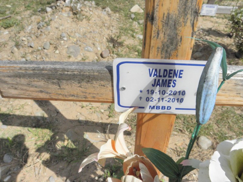 JAMES Valdene 2010-2010