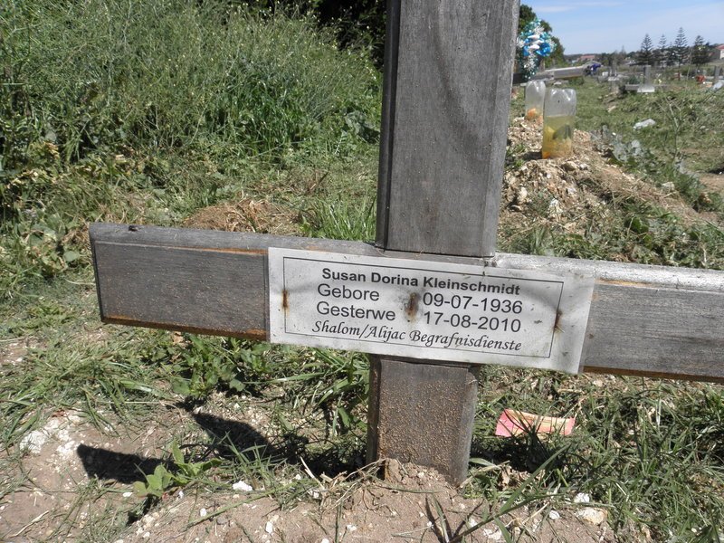 KLEINSCHMIDT Susan Dorina 1936-2010
