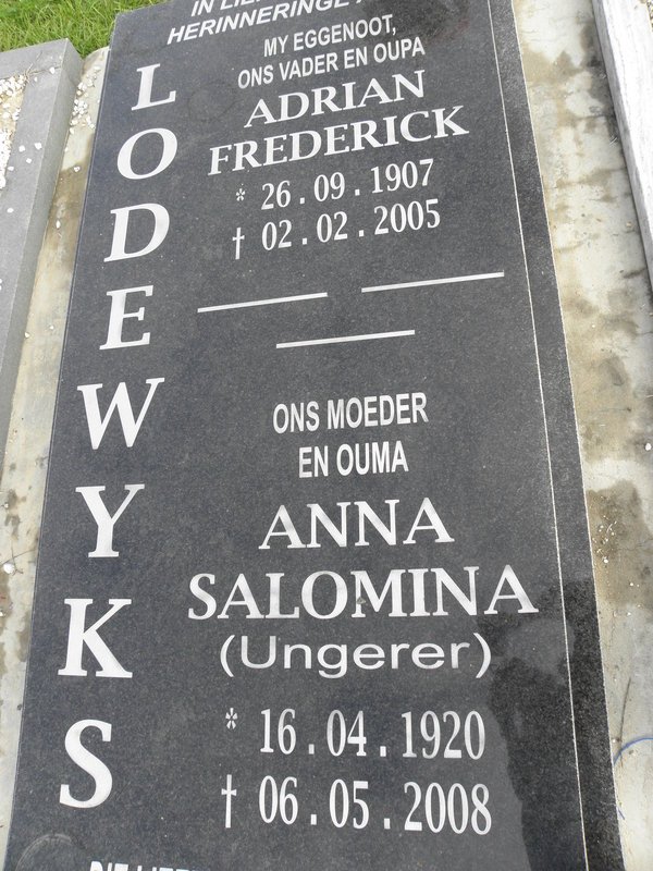 LODEWYKS Adrian Frederick 1907-2005 &amp; Anna Salomina UNGERER 1920-2008