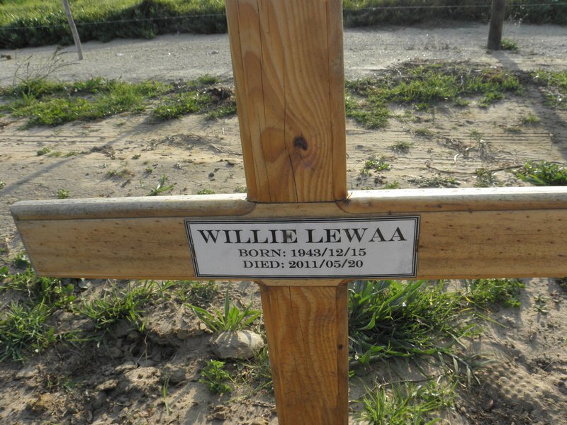 LEWAA Willie 1943-2011
