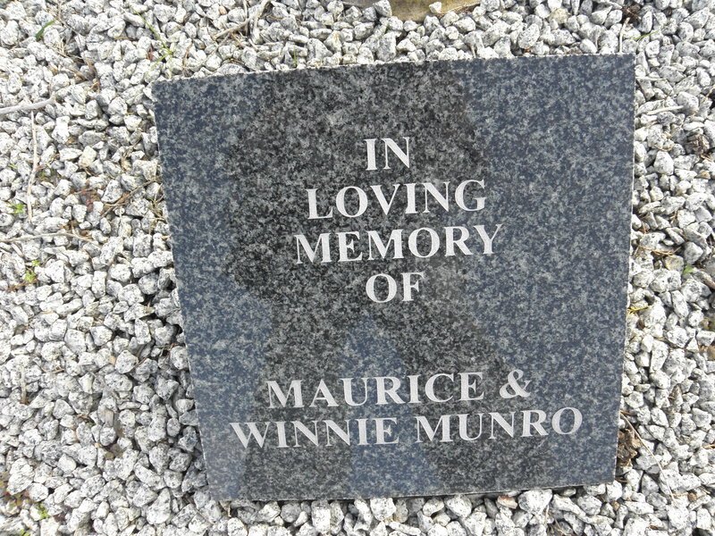 MUNRO Maurice &amp; Winnie