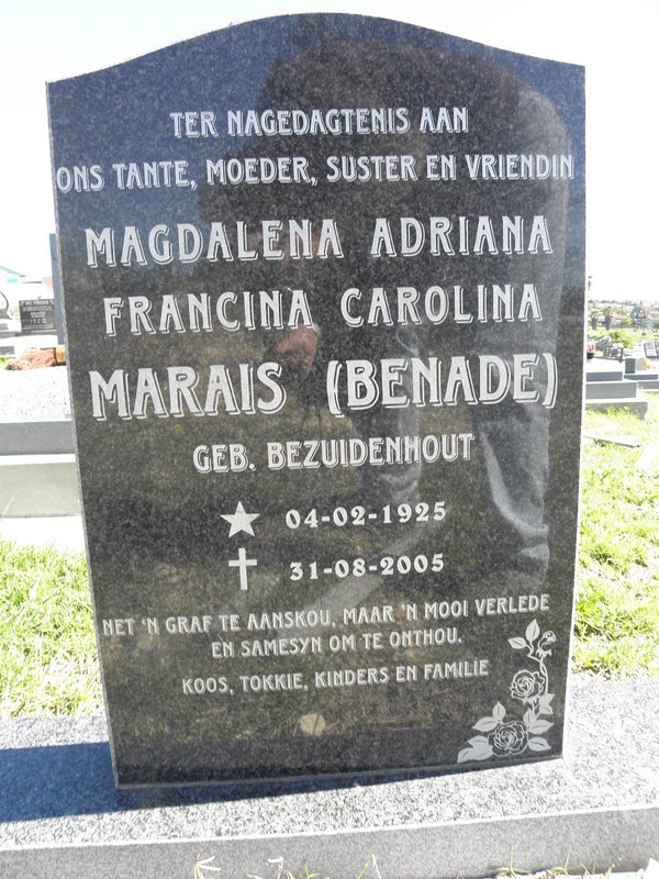 MARAIS Magdalena Adriana Francina Carolina formerly BENADE nee BEZUIDENHOUT 1925-2005