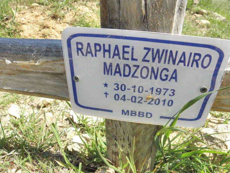 MADZONGA Raphael Zwinairo 1973-2010