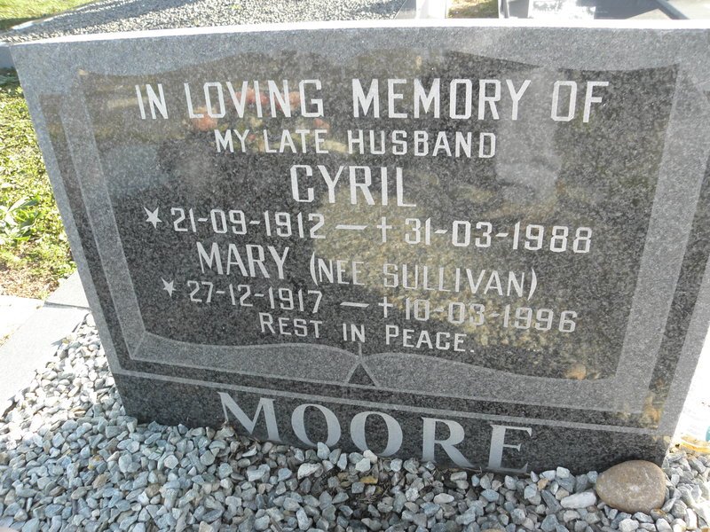 MOORE Cyril 1912-1988 &amp; Mary SULLIVAN 1917-1996