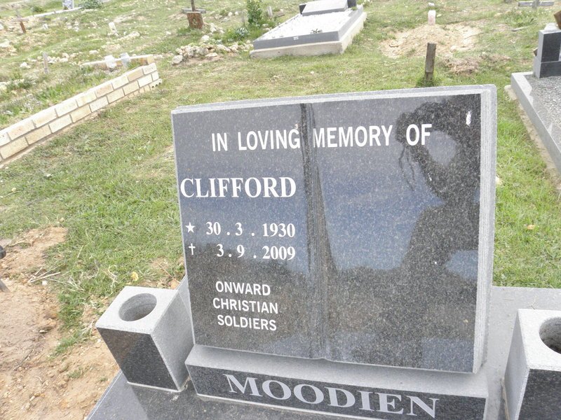 MOODIEN Clifford 1930-2009