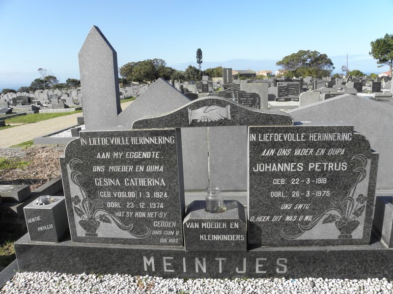 MEINTJES Johannes Petrus 1919-1975 &amp; Gesina Catherina VOSLOO 1924-1974