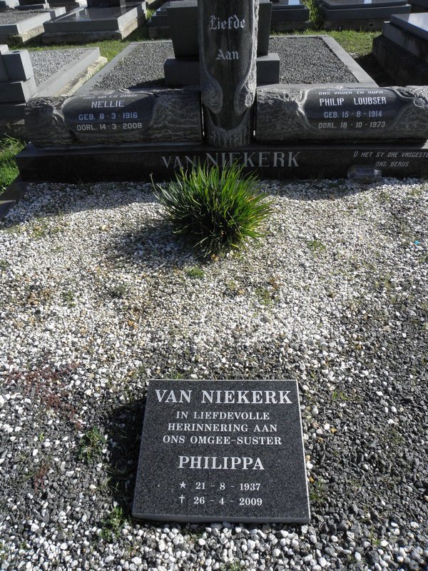 NIEKERK Philip Loubser, van 1914-1973 &amp; Nellie 1916-2008 :: VAN NIEKERK Philippa 1937-2009