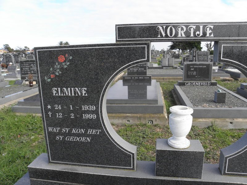 NORTJE Elmine 1939-1999