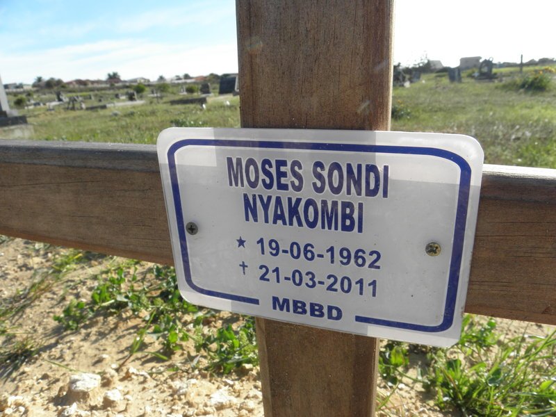 NYAKOMBI Moses Sondi 1962-2011