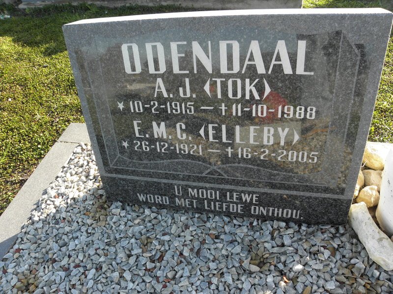 ODENDAAL A.J. 1915-1988 &amp; E.M.C. 1921-2005