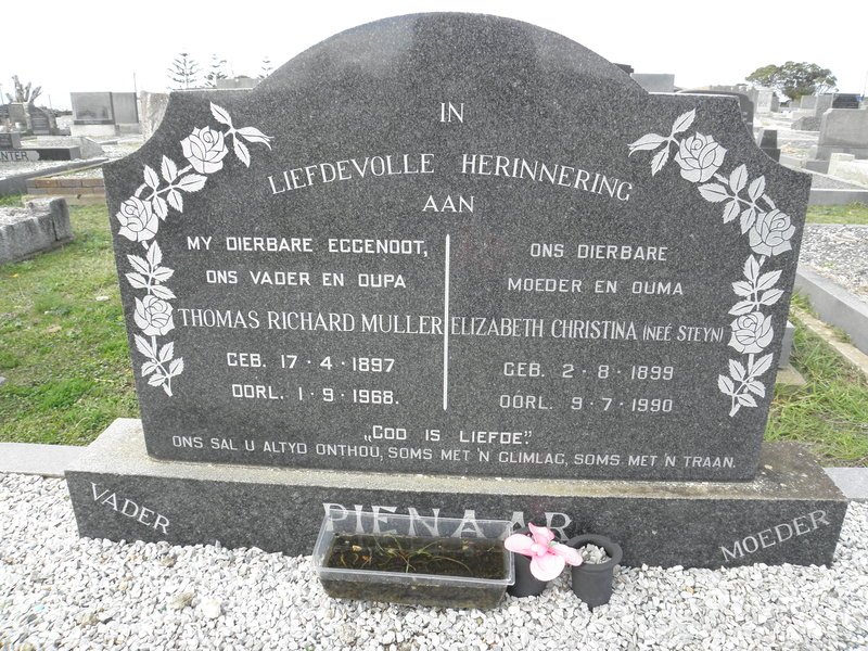 PIENAAR Thomas Richard Muller 1897-1968 &amp; Elizabeth Christina STEYN 1899-1990