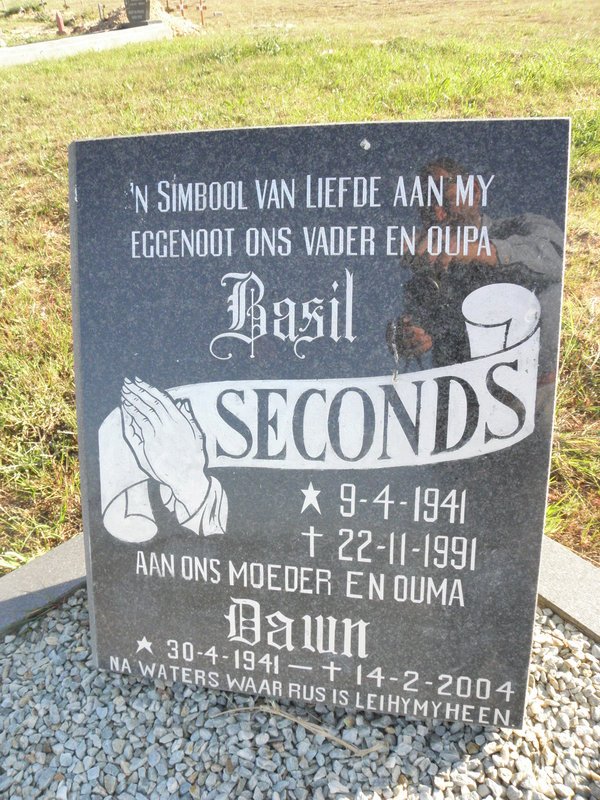 SECONDS Basil 1941-1991 &amp; Dawn 1941-2004