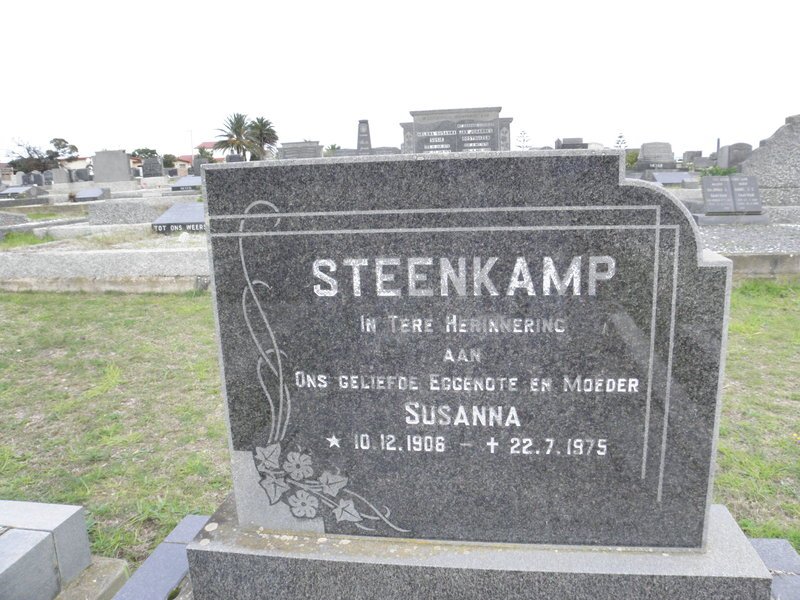 STEENKAMP Susanna 1906-1975