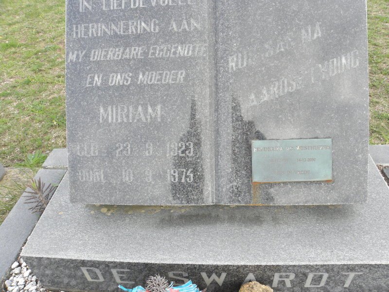 SWARDT Miriam, de 1923-1975 :: V.D. WESTHUIZEN Frederika 1955-2008