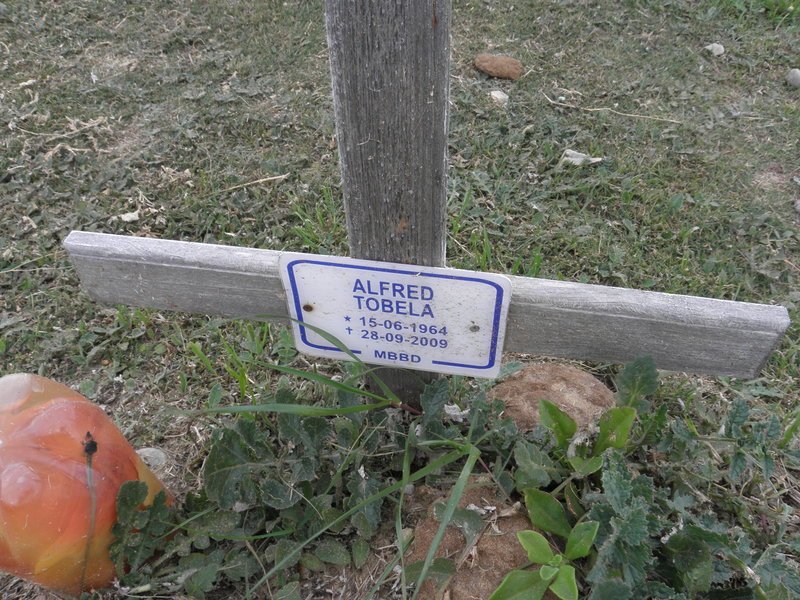 TOBELA Alfred 1964-2009