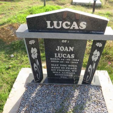 LUCAS Joan 1954-2022