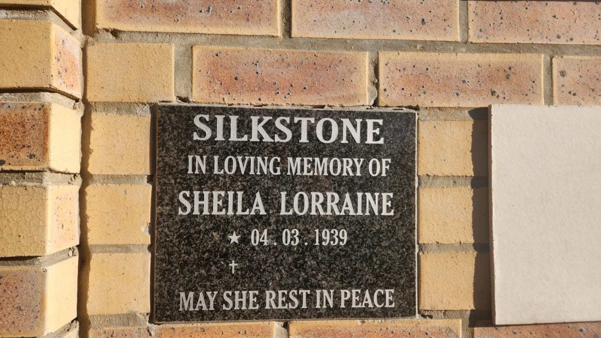 SILKSTONE Sheila Lorraine 1939-