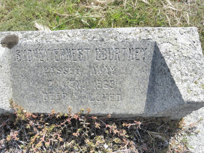 COURTNEY Sydney Ernest -1989